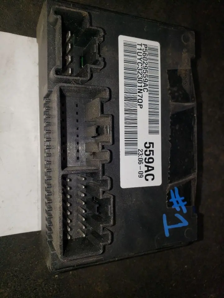 2011 Ram 1500 Transfer Case Shift Control Module. Part Number 56029559Ac 1
