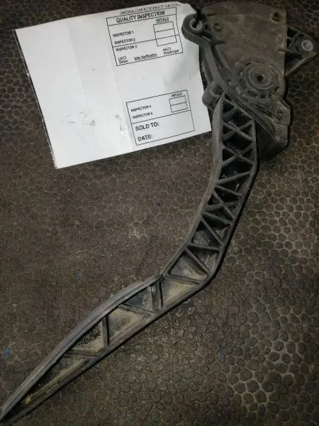 2005 Dodge Ram1500 Accelerator Pedal With Tps. Part Number 53032753Ac 2