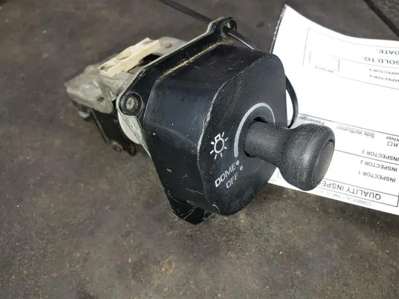 1998 Dodge Durango Headlamp Switch. Part Number 56021081Ad 2