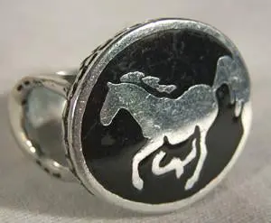 Biker Ring Horse W Horse Shoe On Sides 1