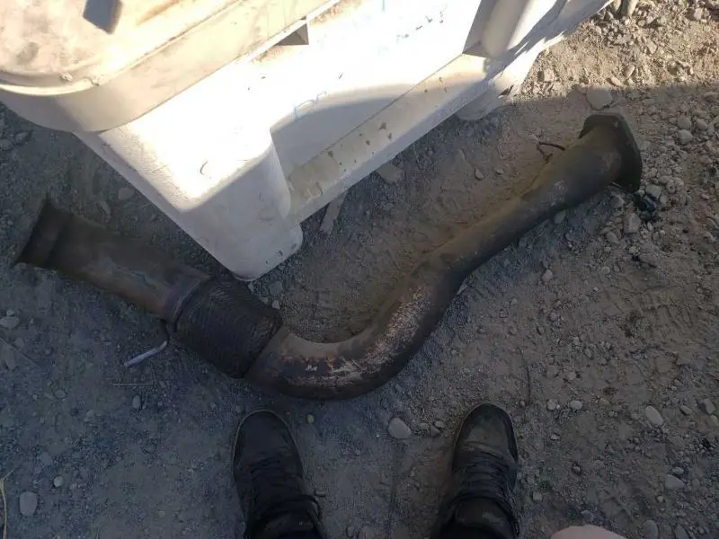 2016 Ram5500 6.7L Diesel Front Exhaust Pipe. Part Number 68087111Ah 1