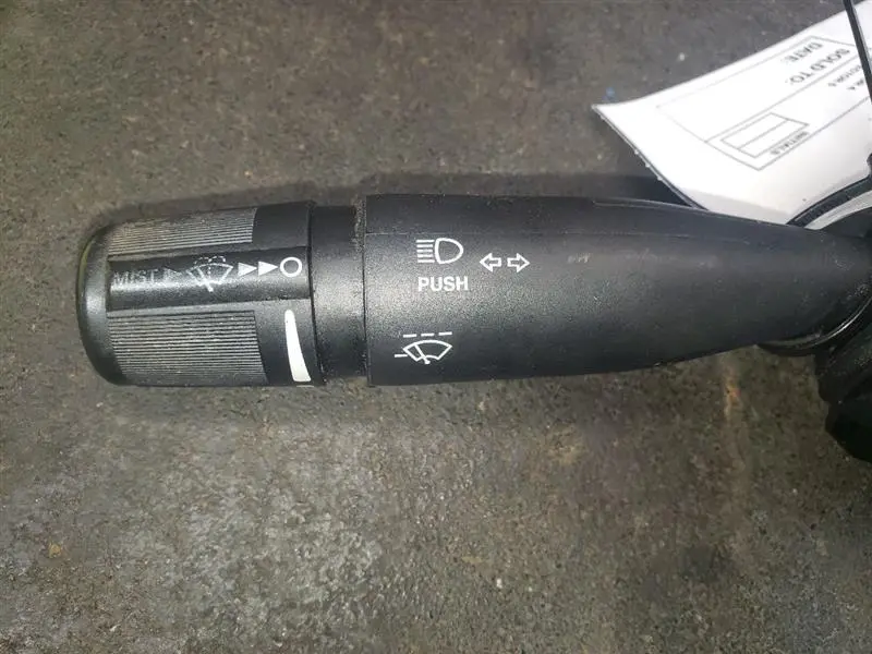 2014 Dodge Ram1500 Turn Signal & Wiper Switch. Part Number 56046114Ad 1
