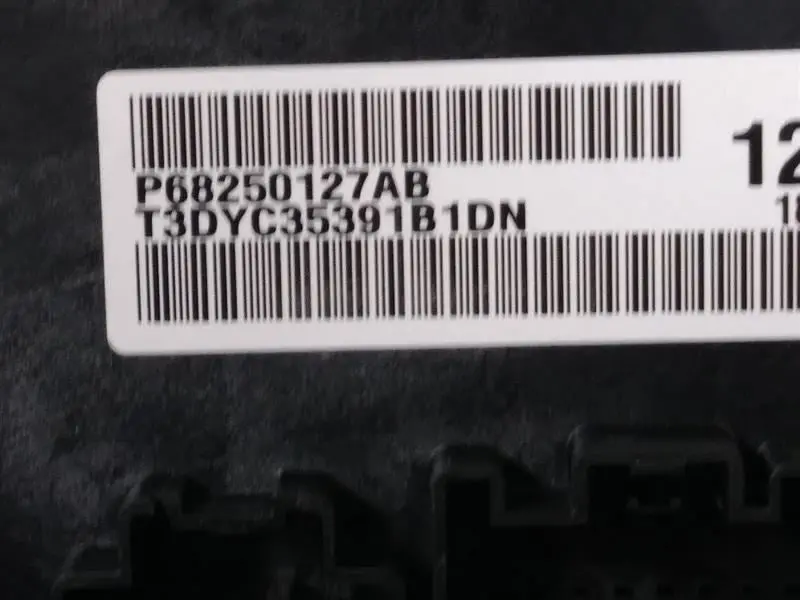 2020 Ram1500 (Classic) Transfer Case Shift Module. Part Number 68250127Ab 2