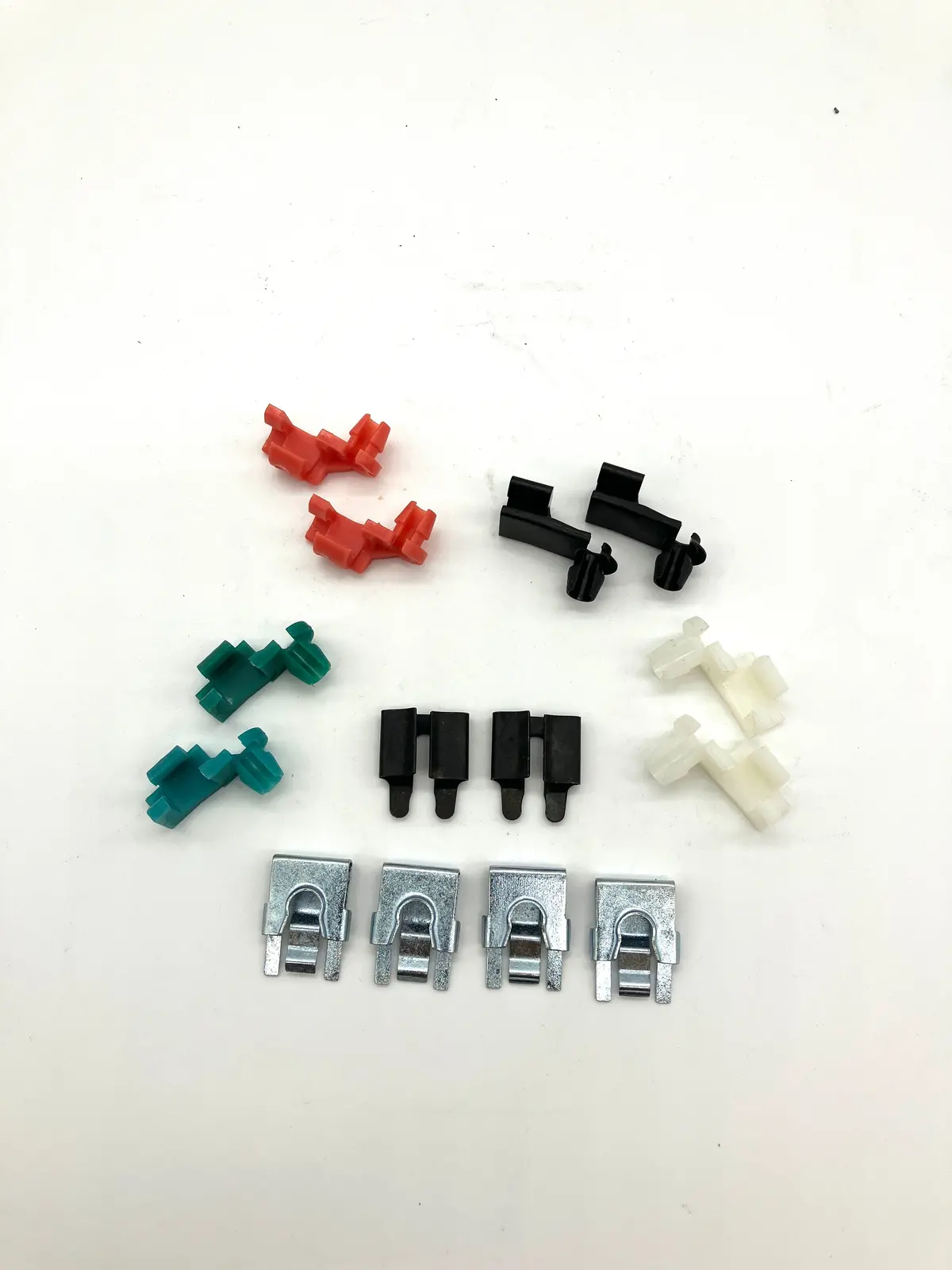 Door Latch/Lock Clip Set 67-72 A Body 1