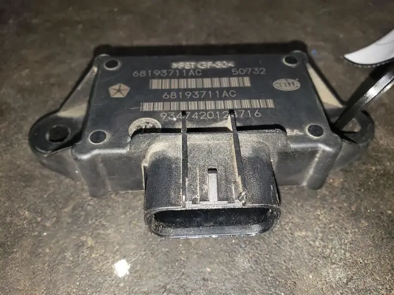 2017 Dodge Ram1500 Fuel Pump Control Module. Part Number 68193711Ac 1