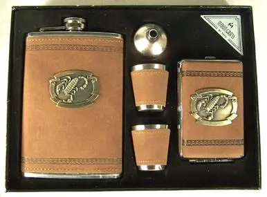 Scorpion Flask Set W Cigarette Case 1