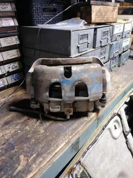 2012 Dodge Ram4500 Passenger Rear Brake Caliper. Part Number 68034096Ac 1
