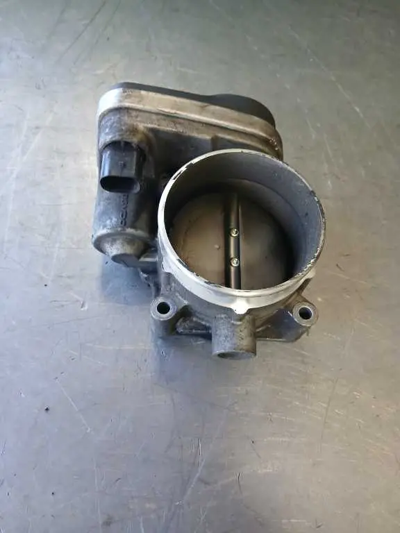 2008 Dodge Ram2500 5.7L Throttle Body. Part Number 53032801Ab 1