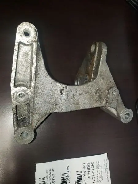 2017 Ram5500 6.7L Diesel Dual Alternator Bracket. Part Number 4627793Aa 1