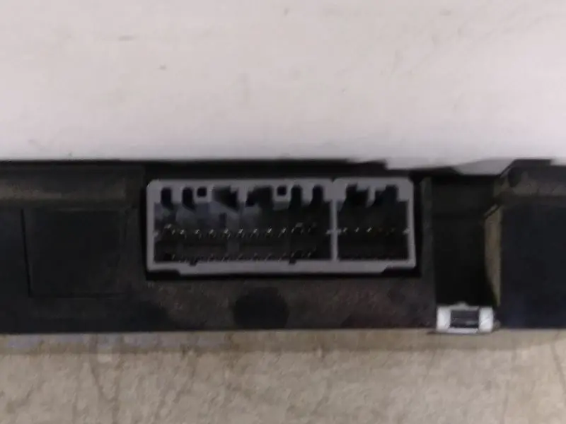 2010 Dodge Ram2500 Telematics Module. Part Number 05064900Ac 2