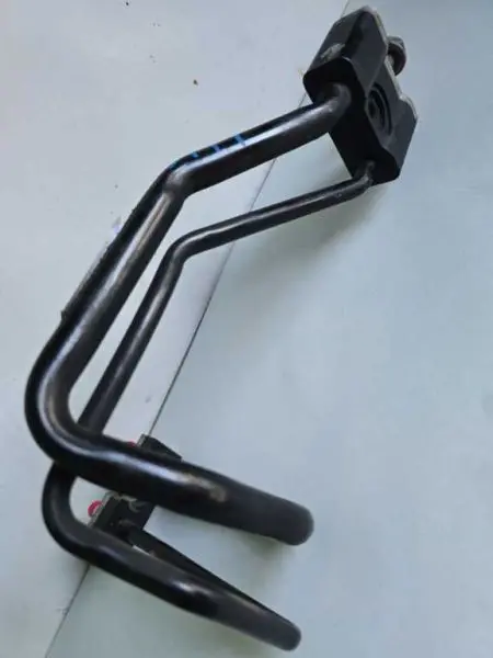 2019 Ram5500 Cab & Chassis A/C Condenser Line. Part Number 68322662Aa 1