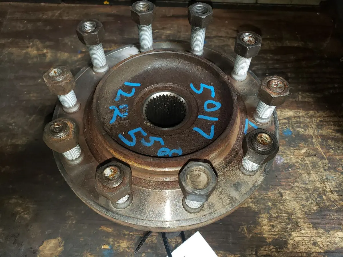 2012 Ram 5500 Cab & Chassis Front Bearing Hub. Part Number 68261674Ab 1