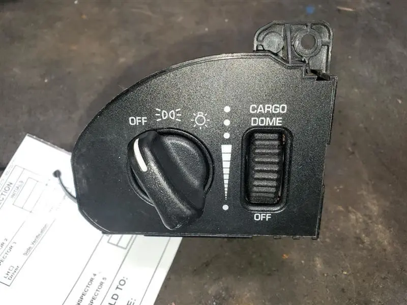 2001 Dodge Ram1500 Headlamp Switch. Part Number 56021673Ad 1