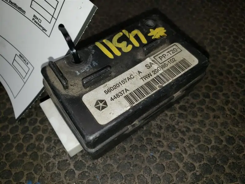 2001 Dodge Ram2500 Date & Timing Module. Part Number 56020157Ac 1