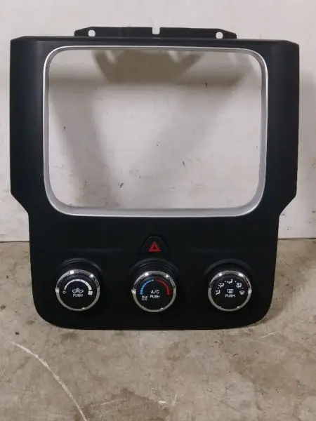 2015 Ram1500 Ac / Heater Controls. Part Number 68236776Ab 1