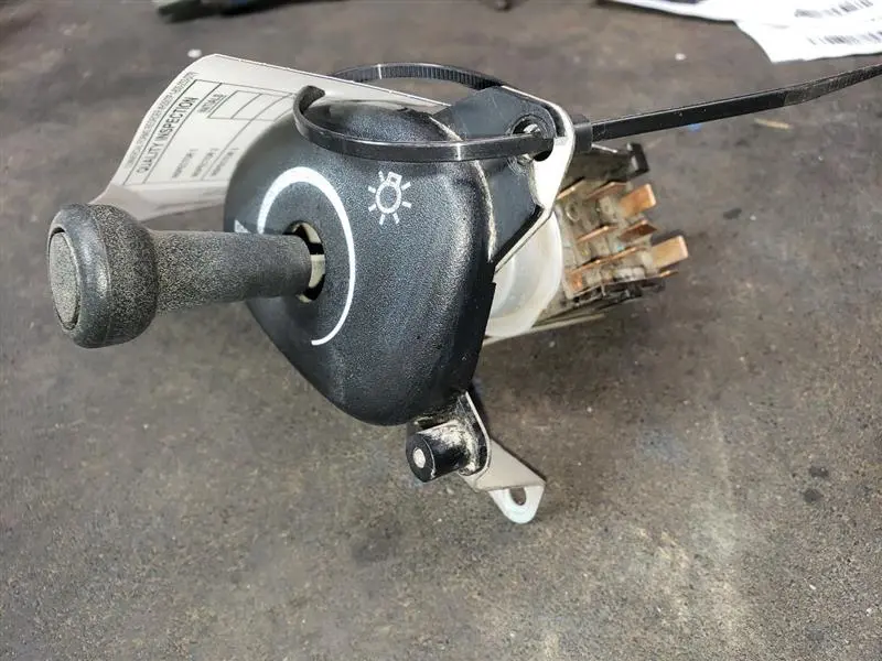 1998 Ram2500 Headlamp Switch. Part Number 56045082Aa 2