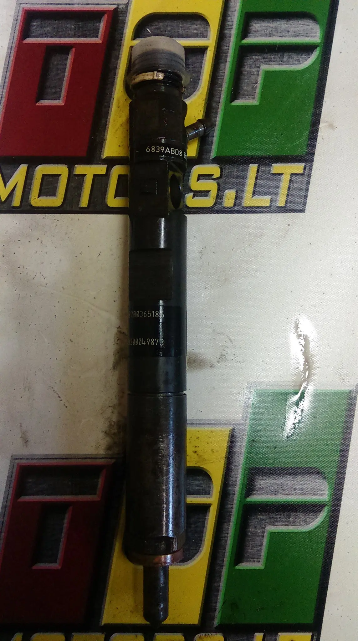 Renault Megane 1.5 Dci Diesel Engine Fuel Injector Ejbr01801a Ref Of0127 1