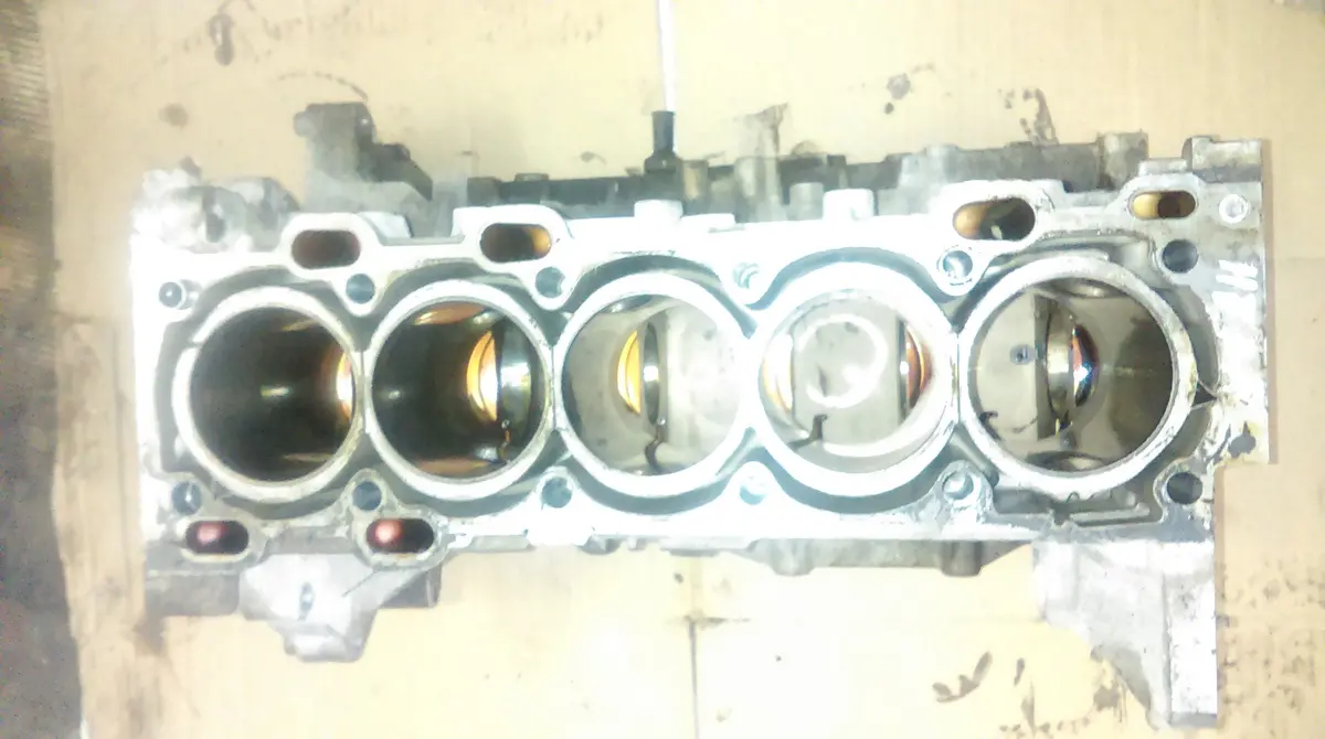 Hyda Ford Focus St 2006 2007 2008 2009 2.5 Petrol Engine Block Ref 2416 1