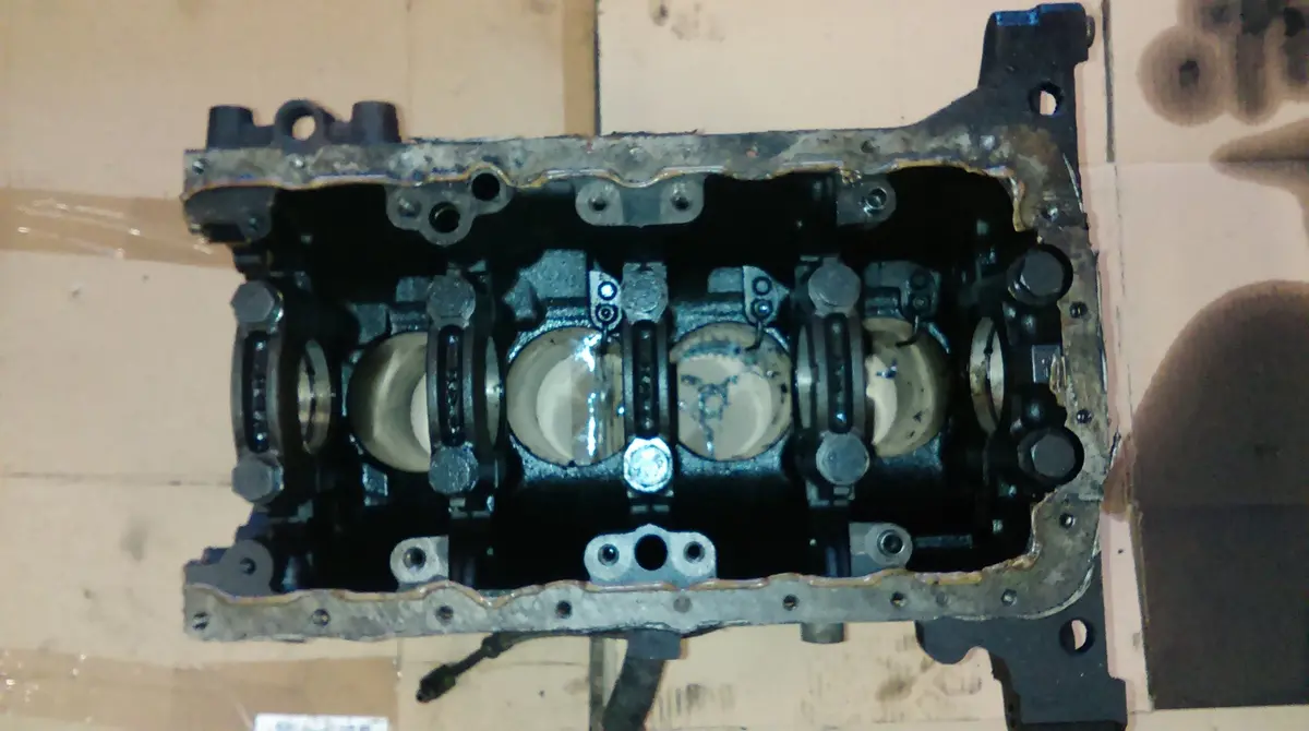4Hx Peugeot 406 607 807 Citroen C5 C8 2001 2002 2003 2004 2.2 Hdi Diesel 98 Kw Engine Block Ref 1486 1