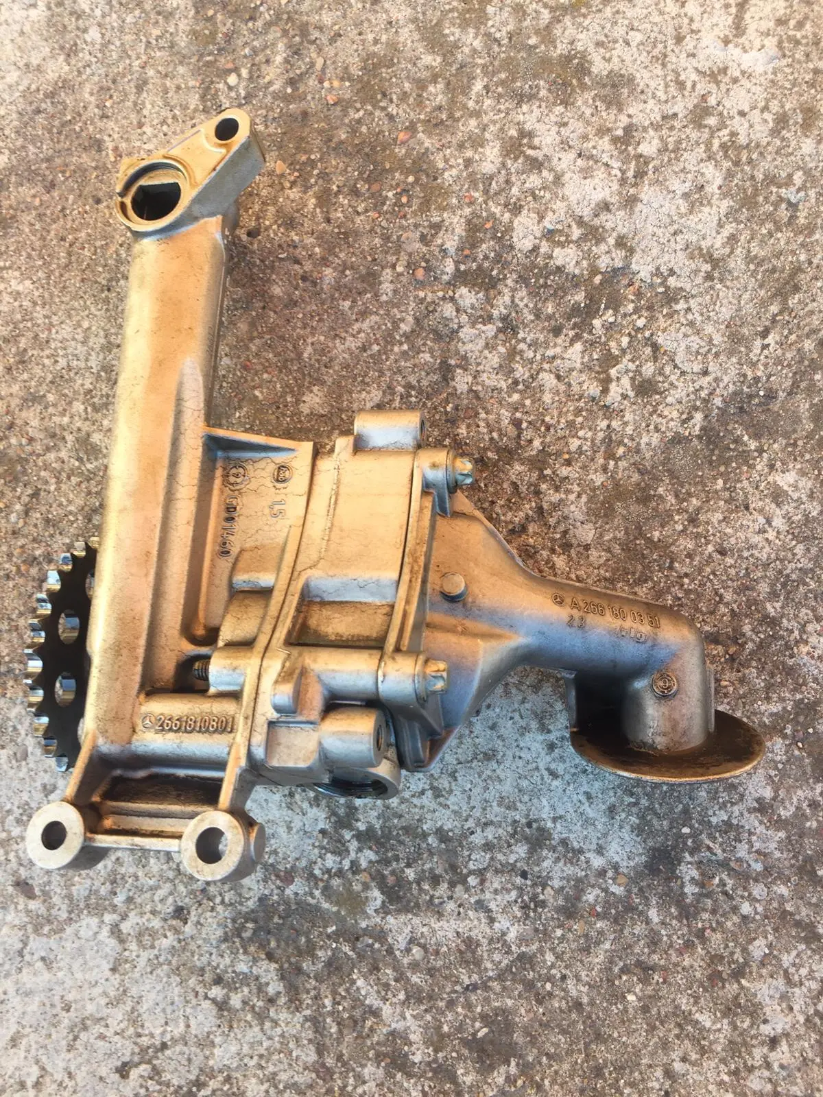 Oil Pump M 266.920 266920 Mercedes-Benz A Class W169 Mb A 150 A150 Mercedes Benz Part Number 2661810801 A2661800351 1