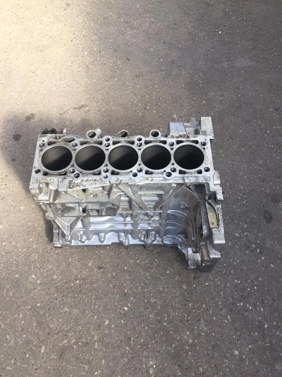 Cylinder Block For Volkswagen Vw T5 Transporter Multivan 2.5 Tdi Diesel Engine Code Bnz Block Part Number 070 103 021 L 1