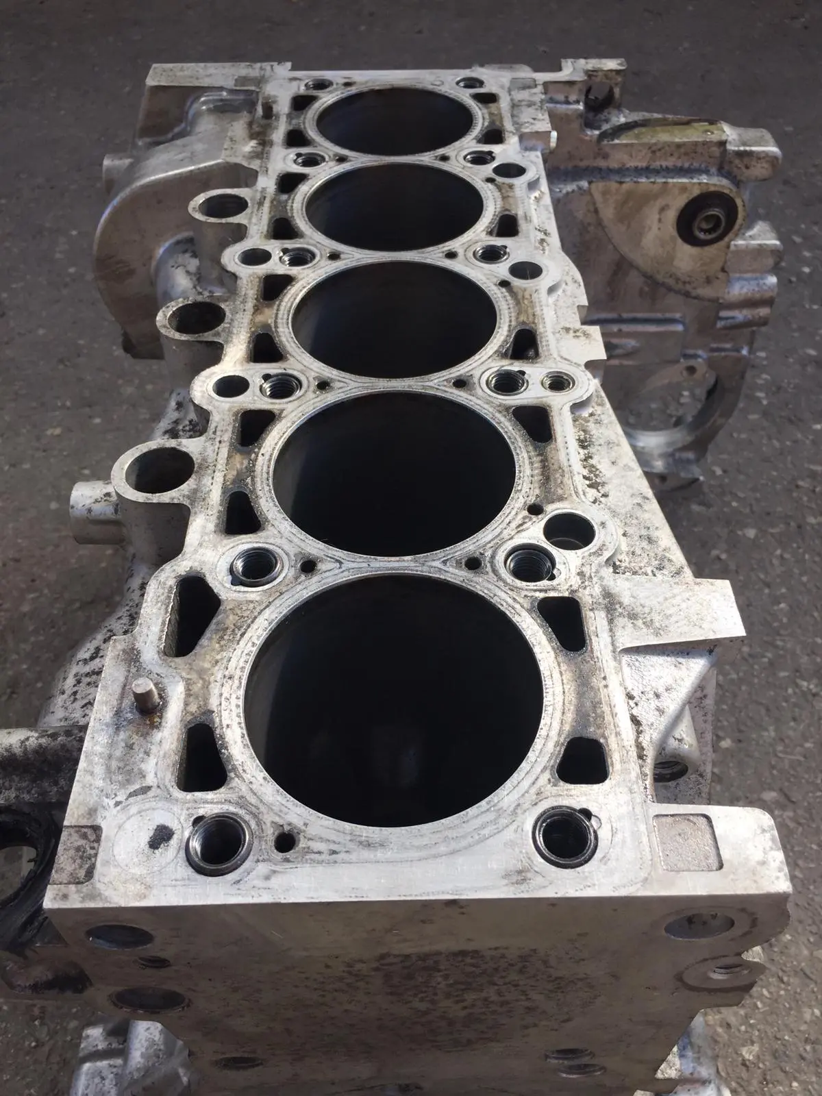 Cylinder Block For Volkswagen Vw T5 Transporter Multivan 2.5 Tdi Diesel Engine Code Bnz Block Part Number 070 103 021 L 2