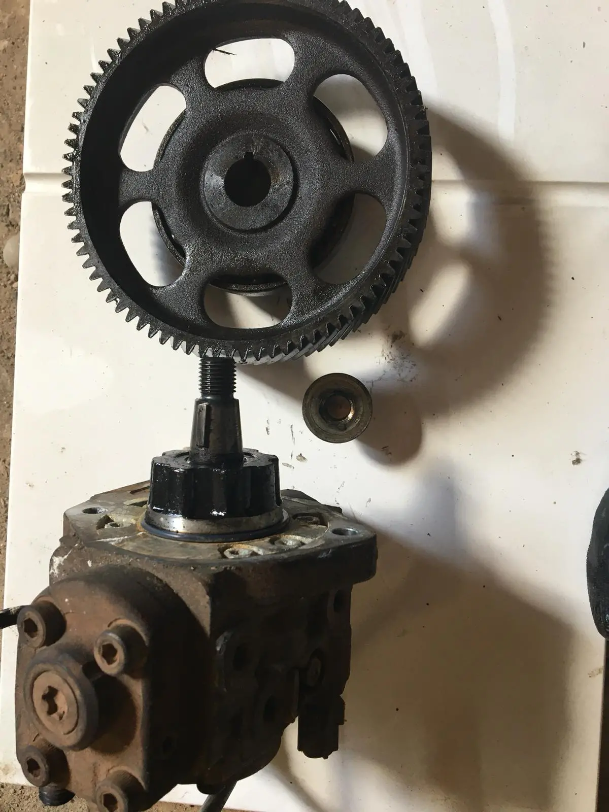 Timing Gear With Bearings And High Pressure Fuel Diesel Pump 2Kd-Ftv 2Kd 2.5 22100-30021 294000-0018 Denso Toyota 1