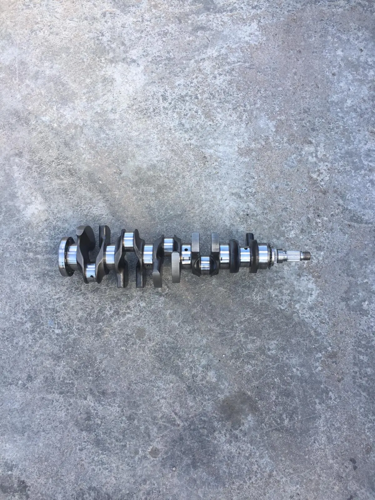 Kurbelwelle Für Volvo V70 Iii Bw 10-15 2,0D 2.0 120Kw D5204t3 D5204t6 Diesel Engine Crankshaft 1