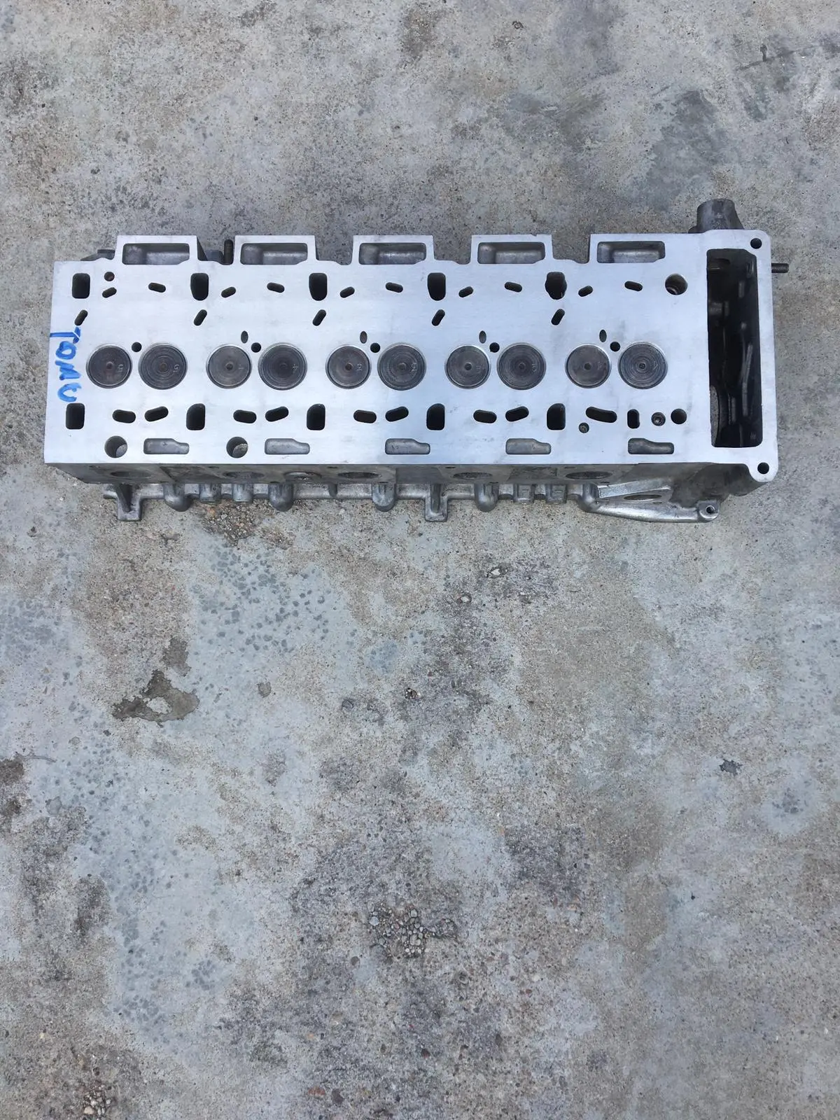 Refurbished / Reconditioned Bare Cylinder Head Ldf 109930 / Ldh 101600 / Ldf109930 / Ldh101600 / Hrc 2880 Engine Codes 15P / 16P / 10P For Landrover Td5 2.5 Diesel Discovery Defender Land Rover 1