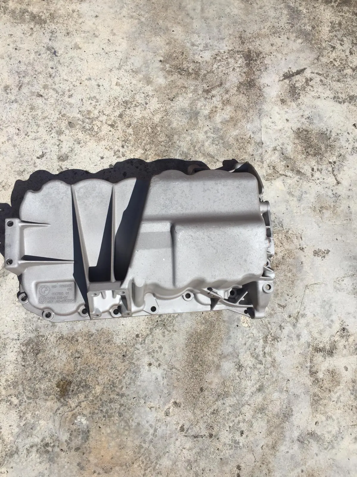 Bmw Mini Cooper Engine Oil Sump Pan 1.6 1,6 Diesel N47c16 Part Number 1113 7811592 1