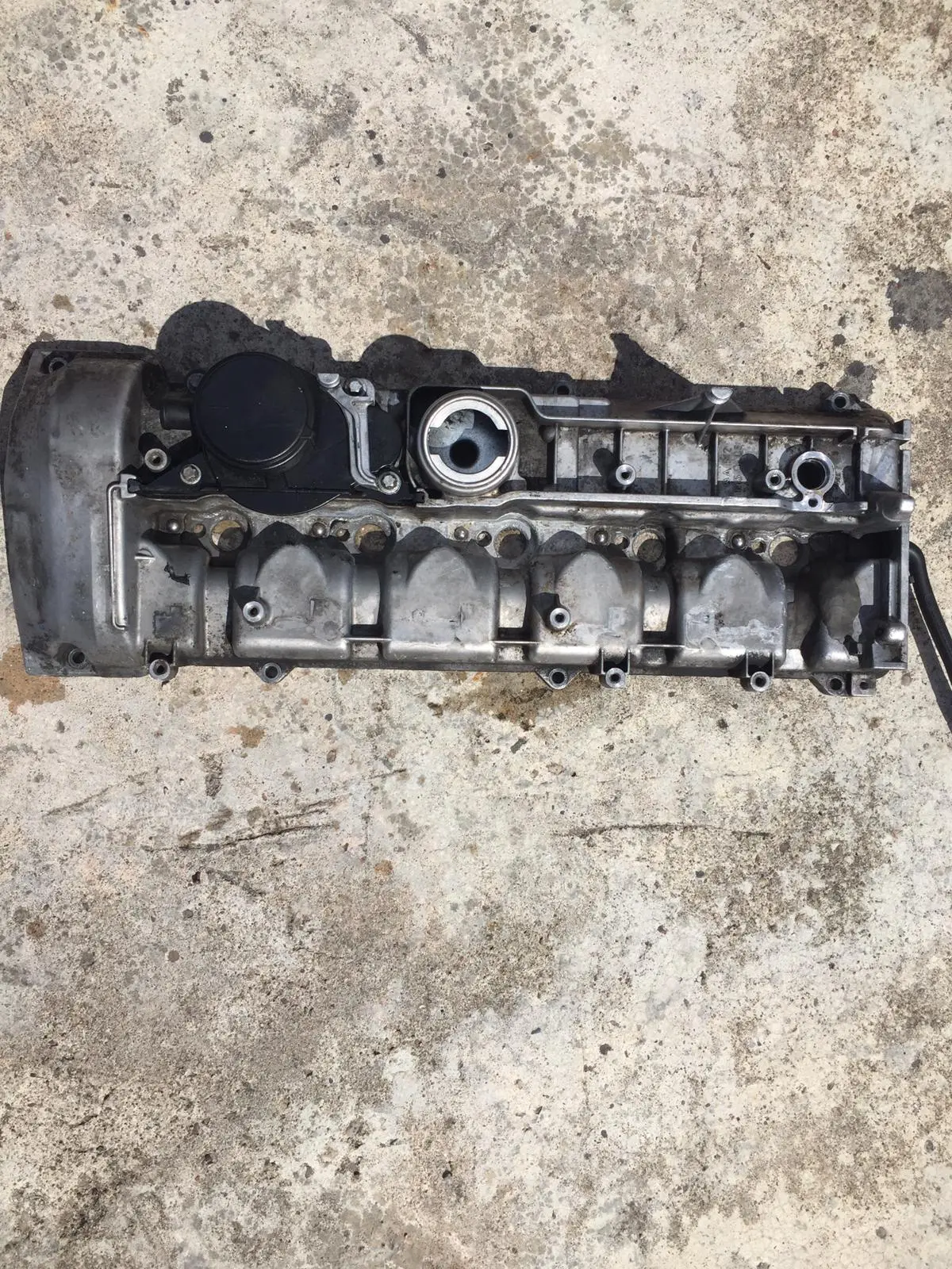 Rocker Valve Cover A6120160405 For Jeep Grand Cherokee 2.7 Crd Rocker Cover Wj Wg 2002-2005 1