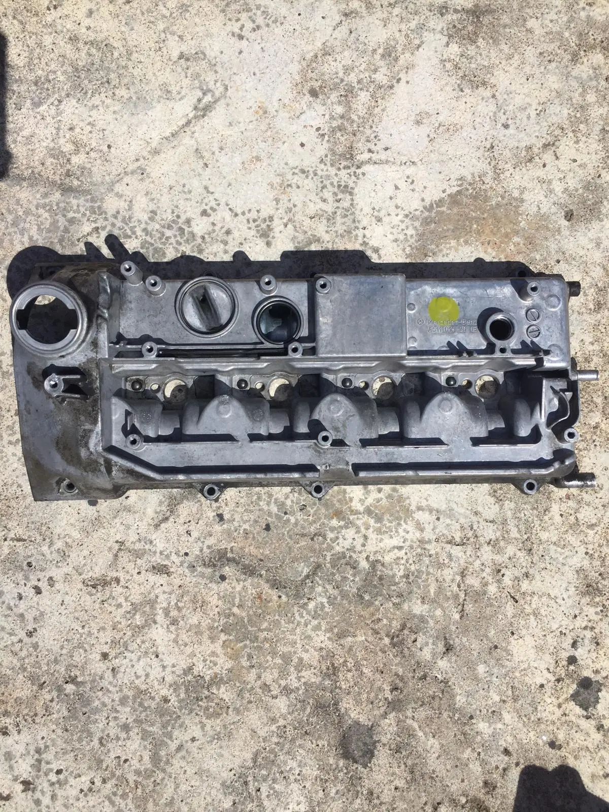 Mercedes Benz Sprinter 2.1 2.2 Cdi Rocker Valve Cover A6110162005 A 611 016 20 05 1