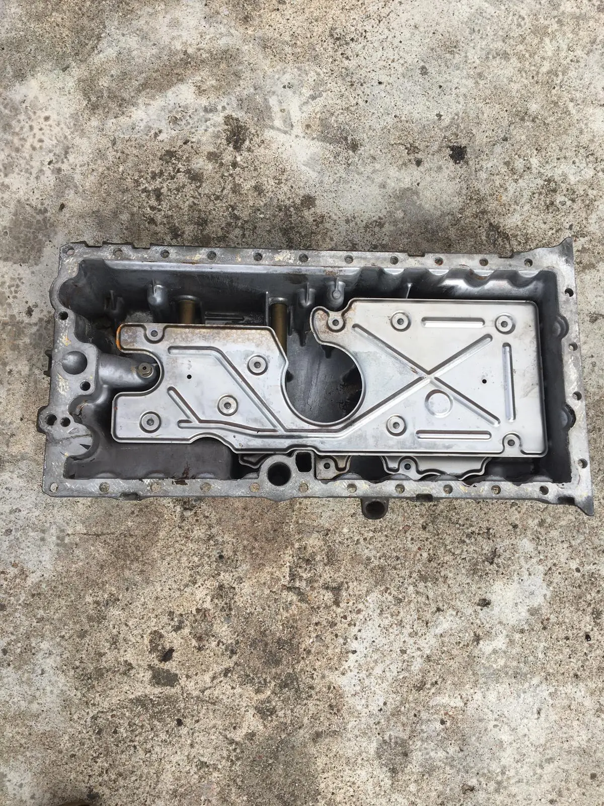 Oil Sump Pan For For Volvo 2008 - 2013 C30 2006 - 2013 C70 2005 - 2011 S40 1