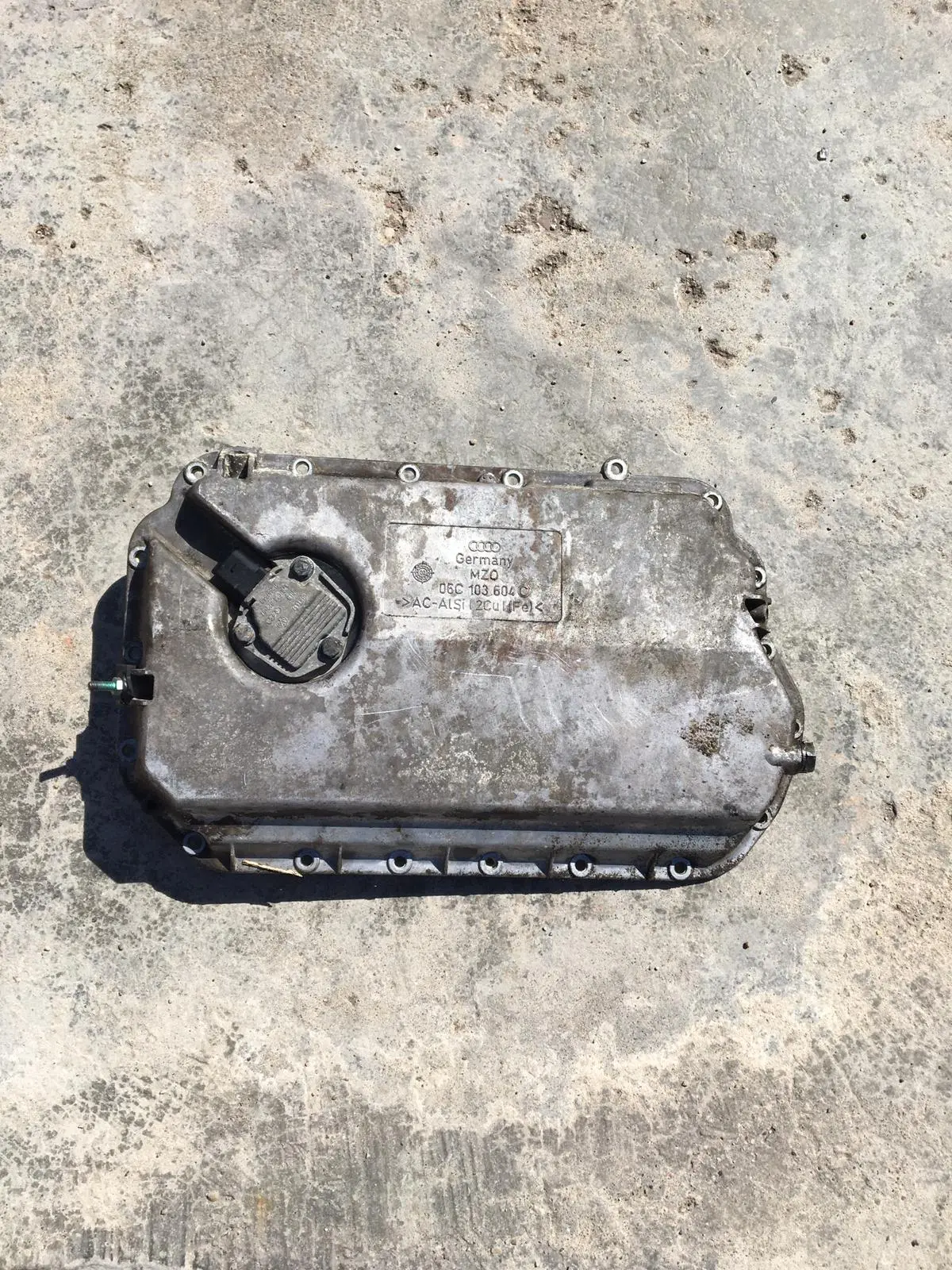 Audi A6 A4 3.0 V6 Petrol Engine Code Asn Avk Oil Sump Pan Lower Part Section Parts Number 06C103604c 1