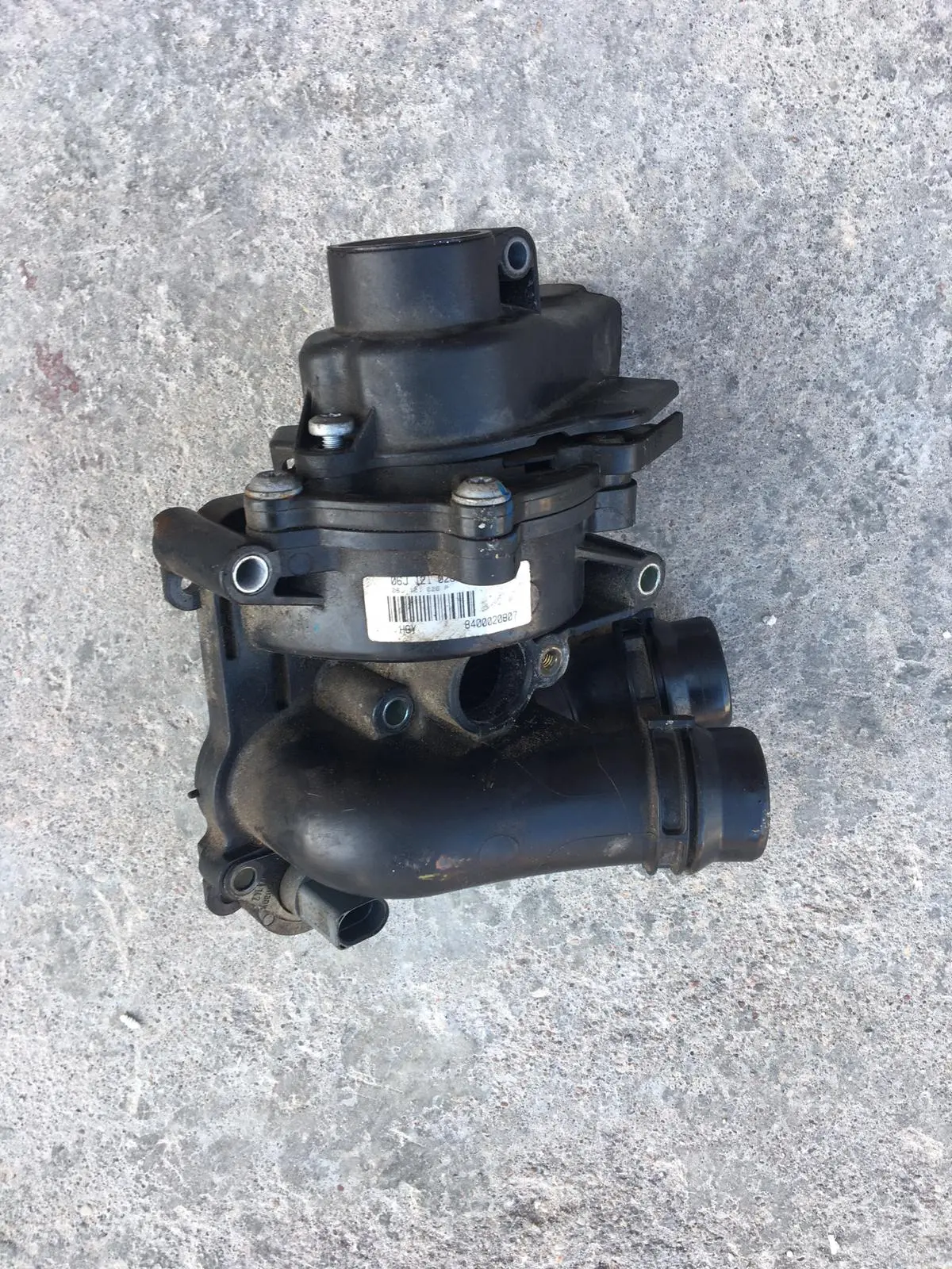Audi A5 A5 A6 2.0 Tfsi Petrol Manual 2011 Water Pump Thermostat Housing 06J121026p 1