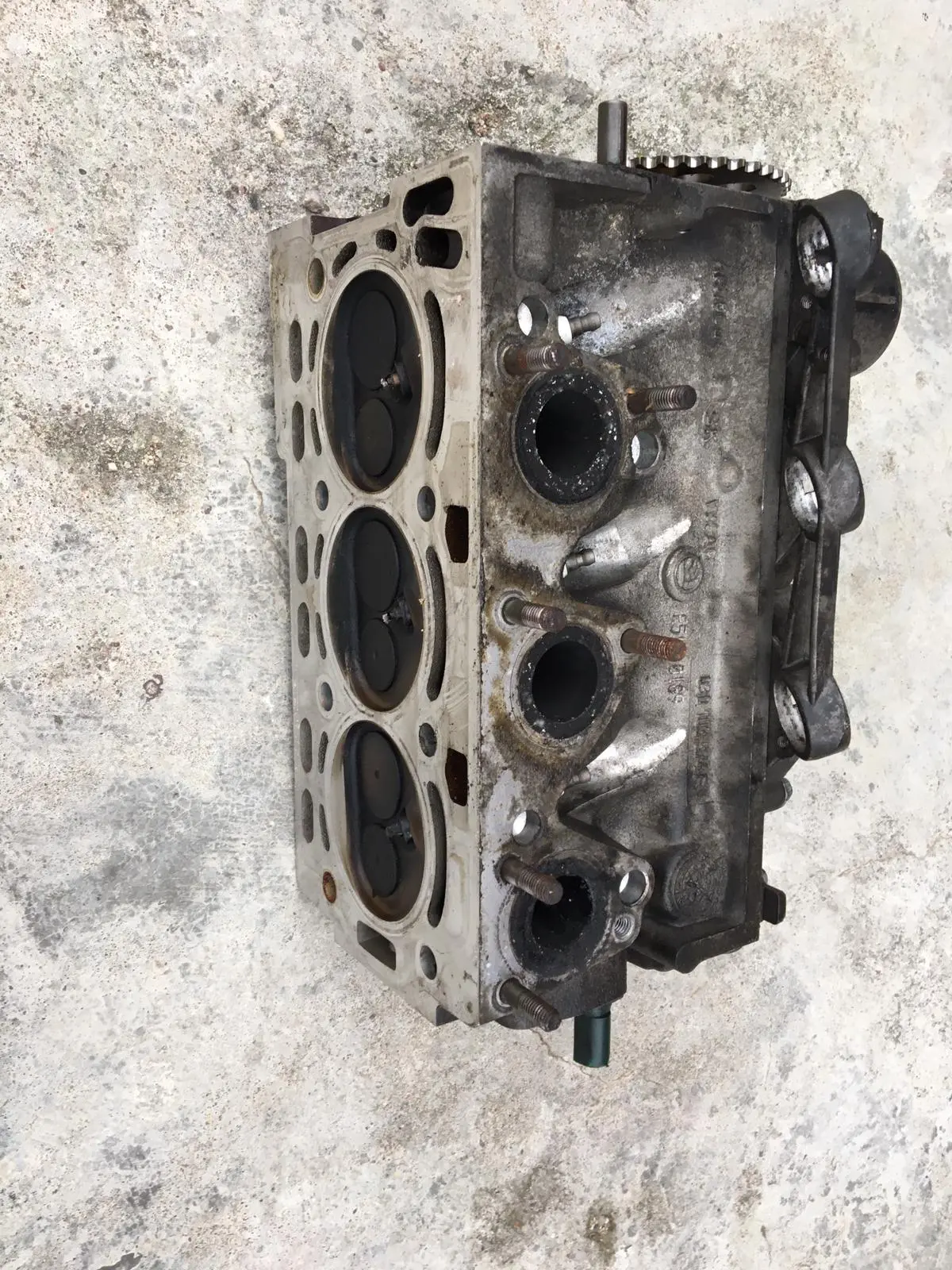 Volkswagen Vw Polo Skoda Fabia Seat Ibiza 9N 1.2 Petrol 6 Valve Cylinder Head 03D103374f Awy Bmd 1