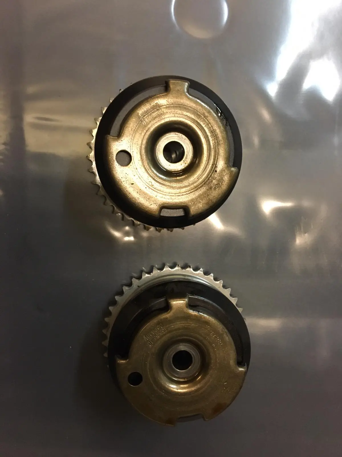 2014 Bmw 435I Set Of 1X Inlet And 1X Exhaust Camshaft Adjuster For Bmw 116I 135I 318I 435I 525I 630I X3 Original Oe Parts N55 N55b30a 1