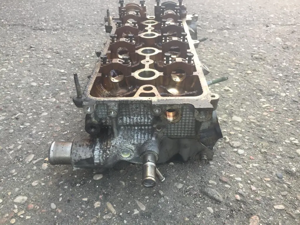 2003 Year Toyota Rav4 Rav-4 2.0 Petrol Cylinder Head With Valves Engine Code 1Az Fe 1Az-Fe 1