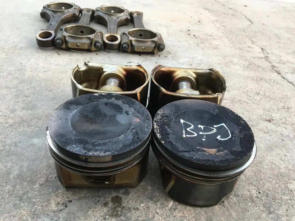 4 Connecting Rods And 4 Pistons For Audi A4 A6 2.0 Tfsi Petrol Engine Code Bpj 1