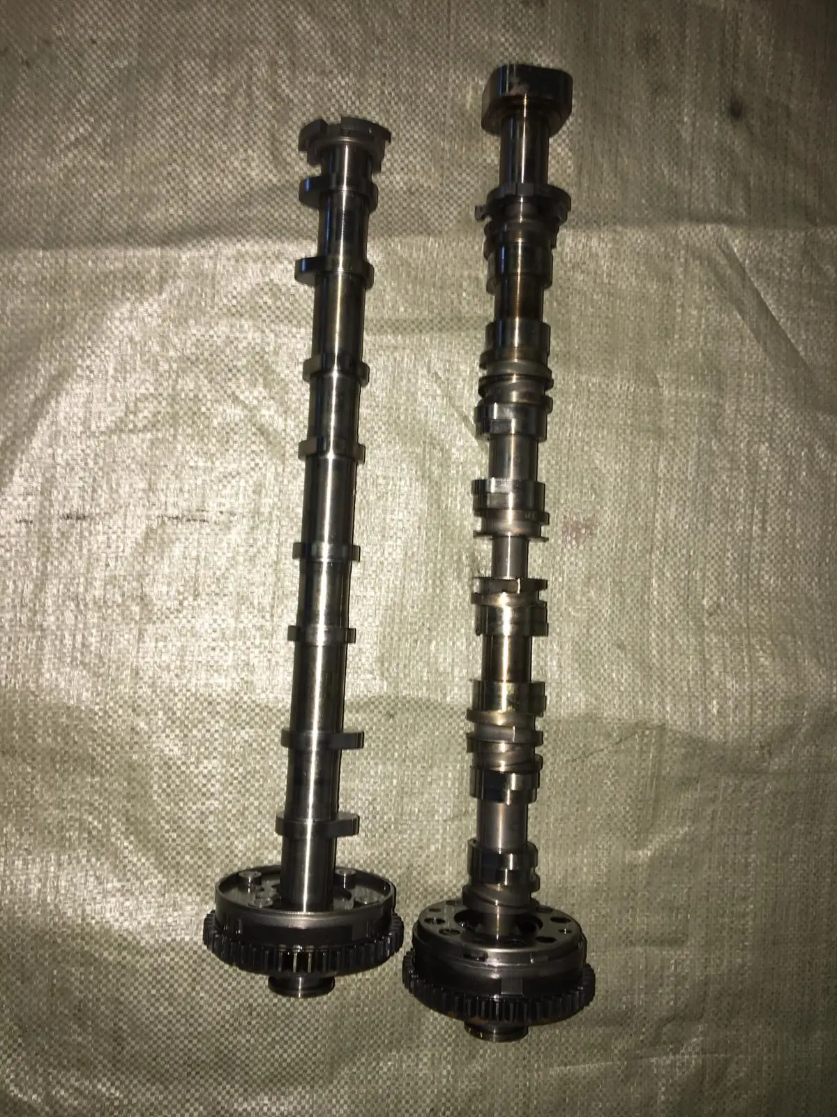 Pair Of Camshafts And Camshaft Adjusters Part Numbers 06K109247e, 06L101f, 06L109087a, 06L109088 Volkswagen Audi Vw Seat Skoda 2.0 Tsi 1