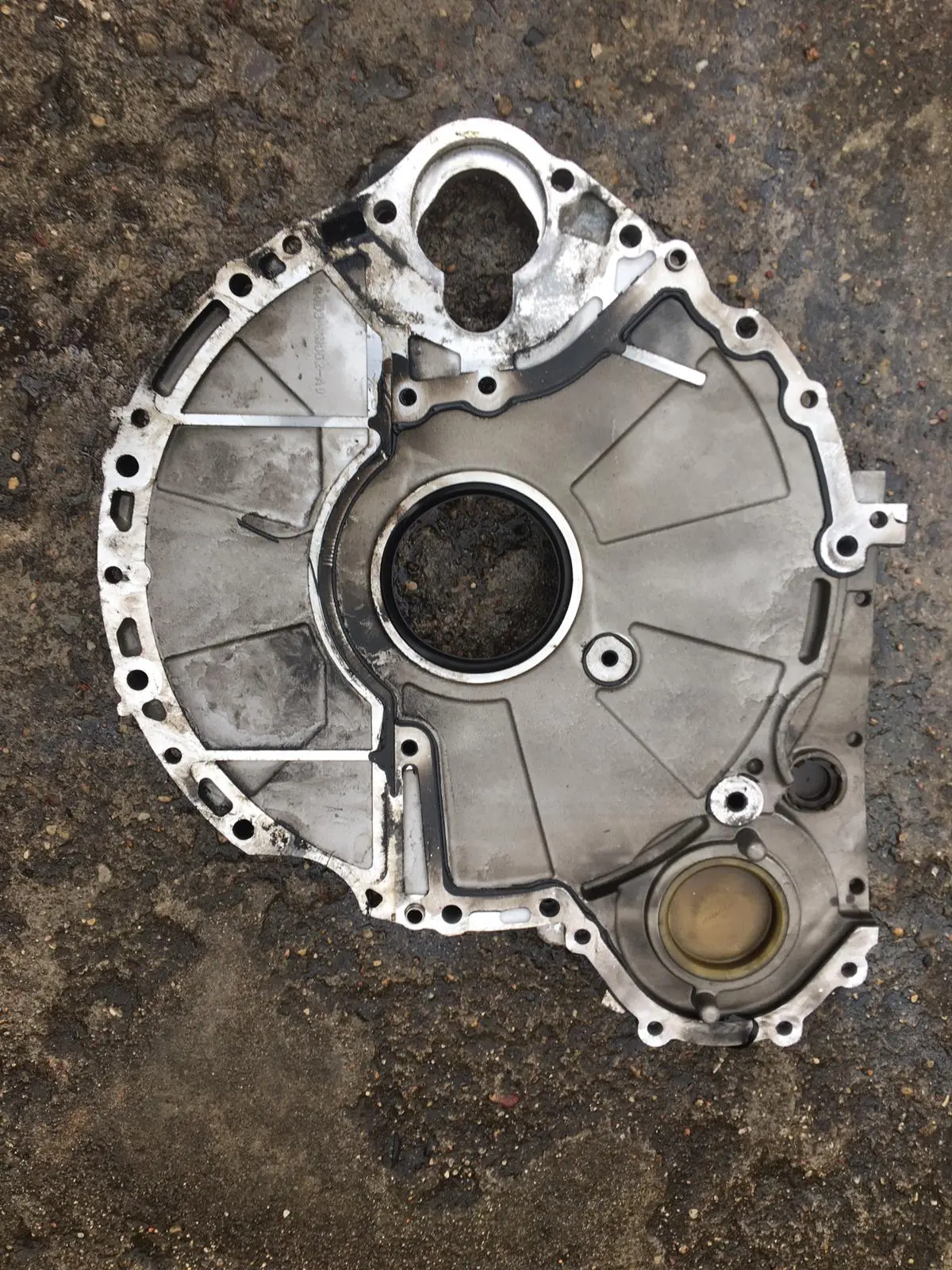 Jaguar Xf X260 Xe X760 2.0 Diesel Aj200d Crankshaft End Cover G4d3-6K301-Ae G4d3-6M052-Ad 1