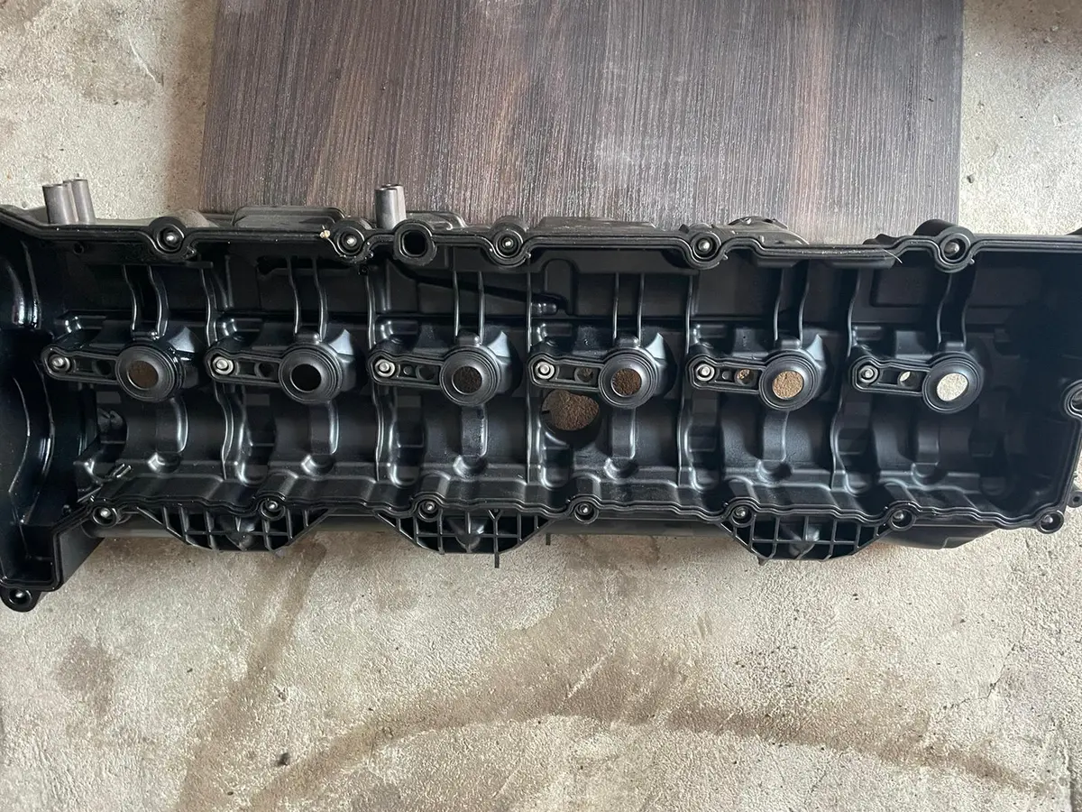 Bmw Engine Cylinder Head Rocker Valve Cover 1112 2793781 Code B57d30a 1