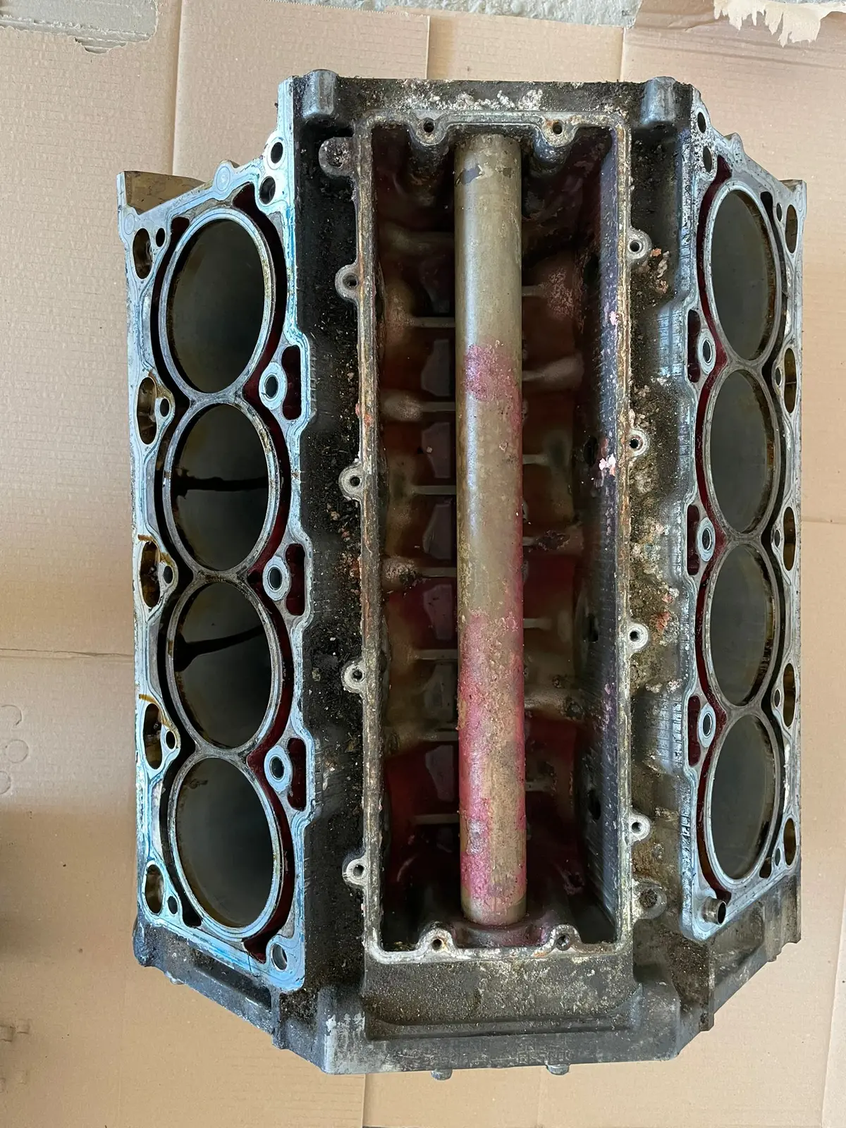 Bmw V8 Cylinder Block Part Number 7504433 7 504 433.9 11.14 1