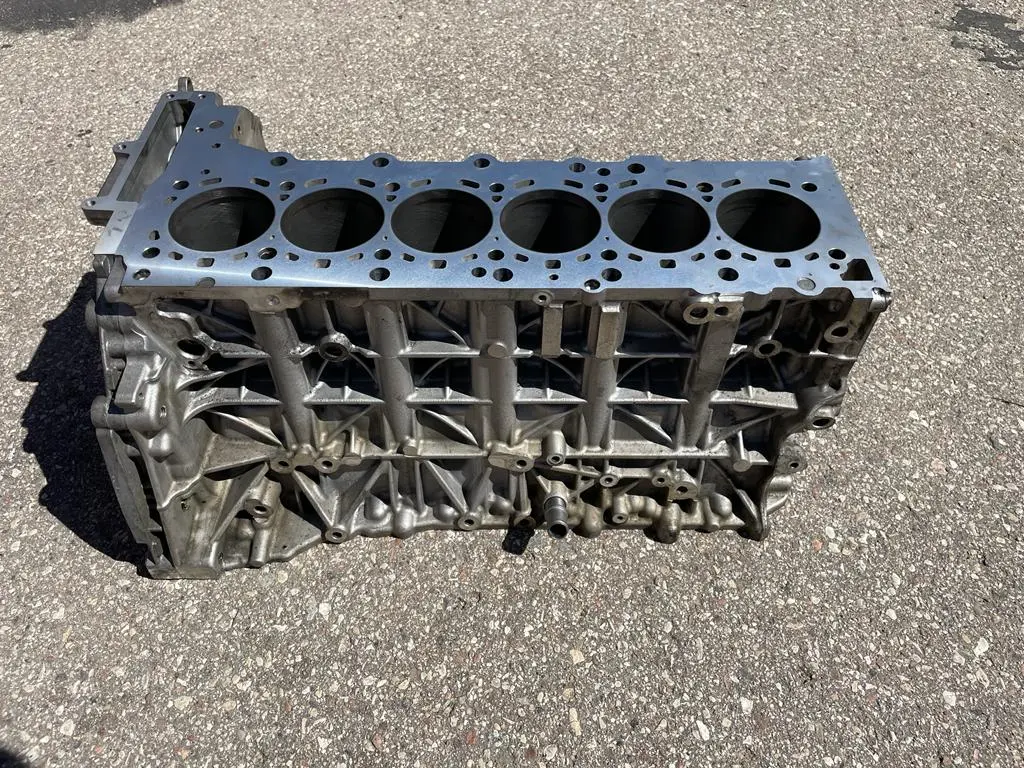 Cylinder Block For Bmw Engine 335D 435D 535D 640D 740D X3/X4/X5/X6 35D N57d30b 7823013 1