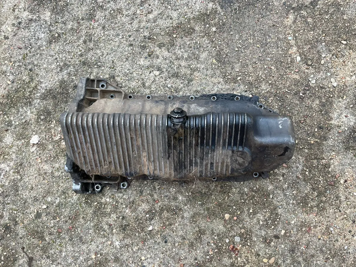 Oil Sump Pan For Vw Volkswagen T4 2.4 Diesel 074103603A 1
