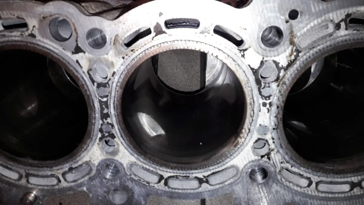 Engine Cylinder Block For Mercedes-Benz R 642 81 05 #R6428105 #Om642 #Mb642920 642.920 3.0 3,0 280Cdi 300Cdi 320Cdi Diesel 350Cdi C E Ml Gl R Class 2