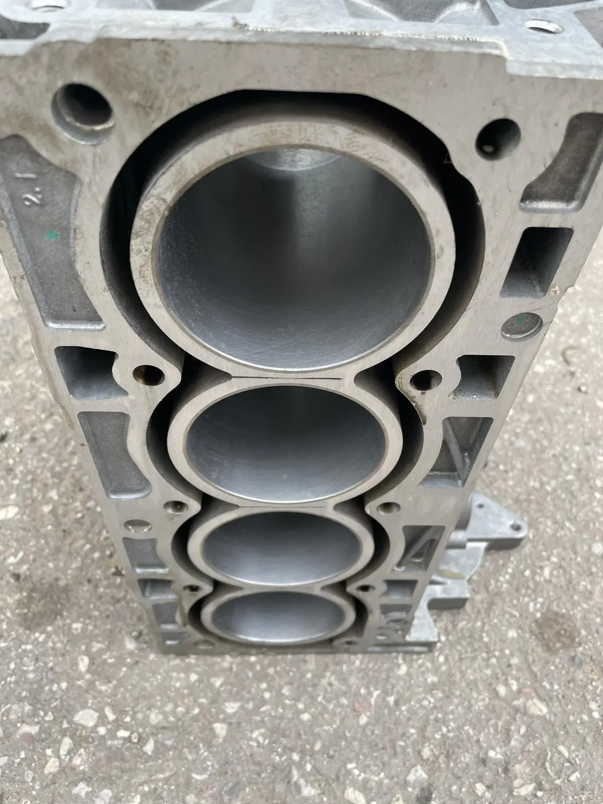 Bare Cylinder Block For Ford 1.6 Petrol Turbo Engine Ecoboost Bm5g-6015-Db Jqdb 1