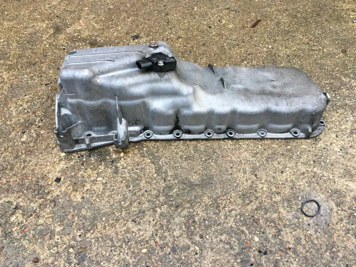 Bmw 330D 3.0 D Diesel N57d30a Engine Oil Sump Pan 1113 7800322 1113 7 800 322 Ölwanne 3 5 7 3,0 Diesel N57 N57d30b  F30 F31 F34 F80 335D 335 D 2010 2011 2013 2014 2015 2016 1