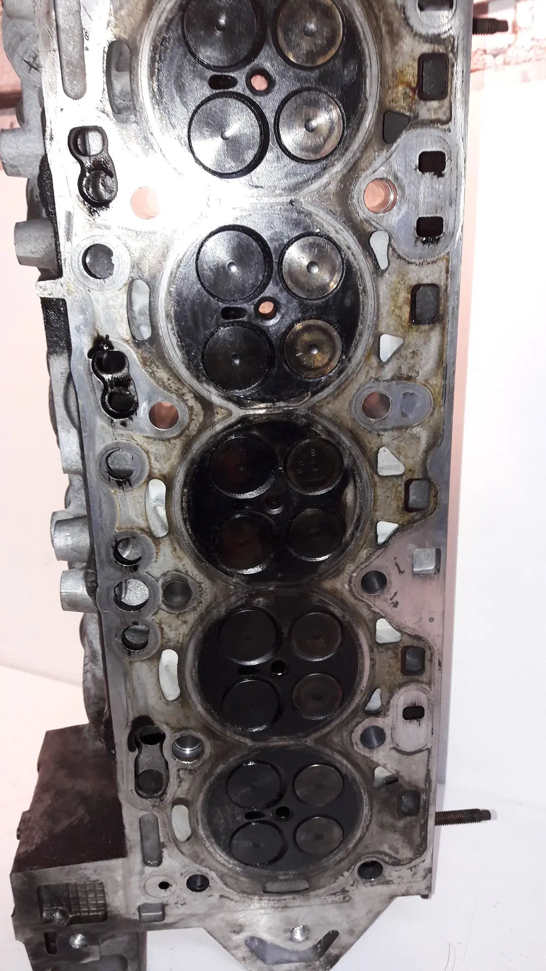 Cylinder Head With Valves For Volvo Xc70 2.4 Turbo Diesel Engine D5244t15 T15 D5 1