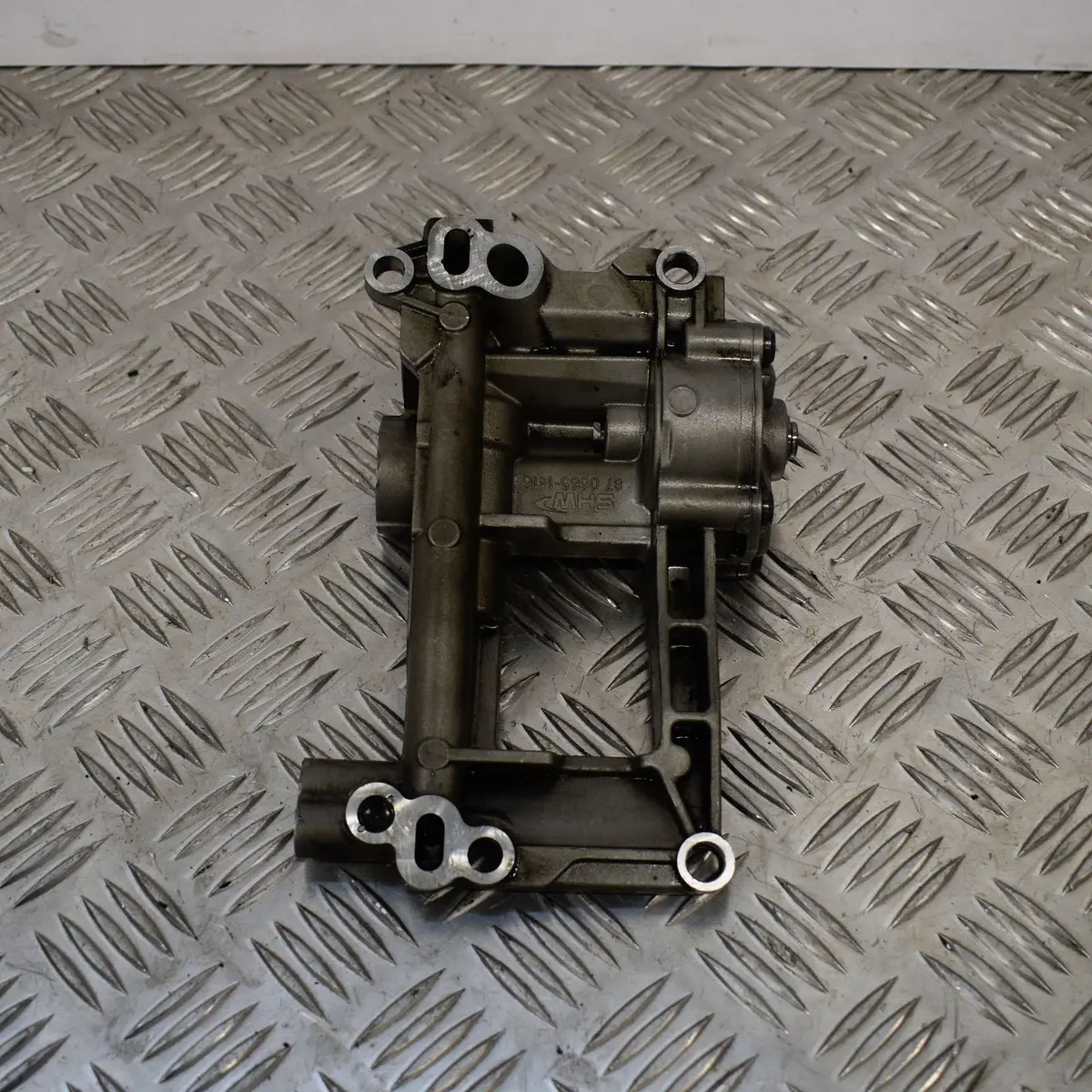 Used Oil Pump Bmw 3 5 E90 E91 E60 E61 X5 X3 330D 335D 530D 535D X5 3,0 Sd X3 3,0 D 3.0 3.5 306D5 306D3 Ölpumpe 7 792 945 7792945 1